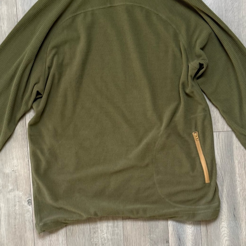 Howler Brothers Olive Green Hooded Men's Pullover - Picture 7 of 9